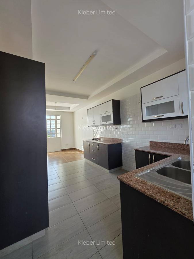 3 Bed Apartment with En Suite at Juja - 4