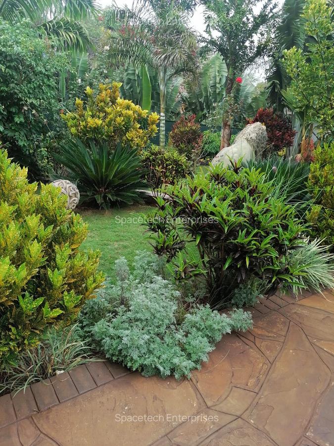 4 Bed House with En Suite in Runda - 3