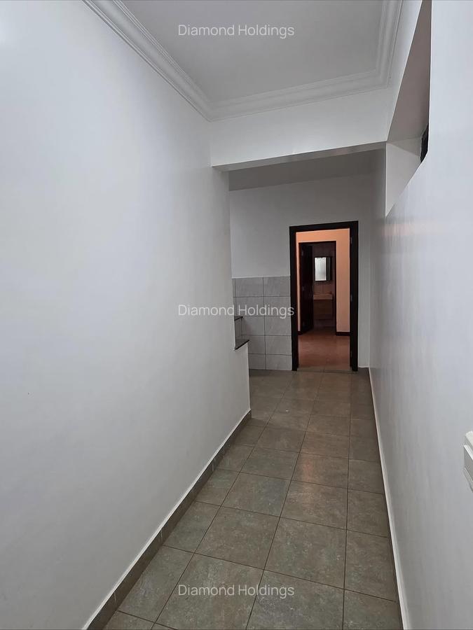 3 Bed Apartment with En Suite at Parklands - 7