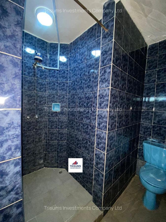 5 Bed Villa with En Suite at Prp7+494 - 14