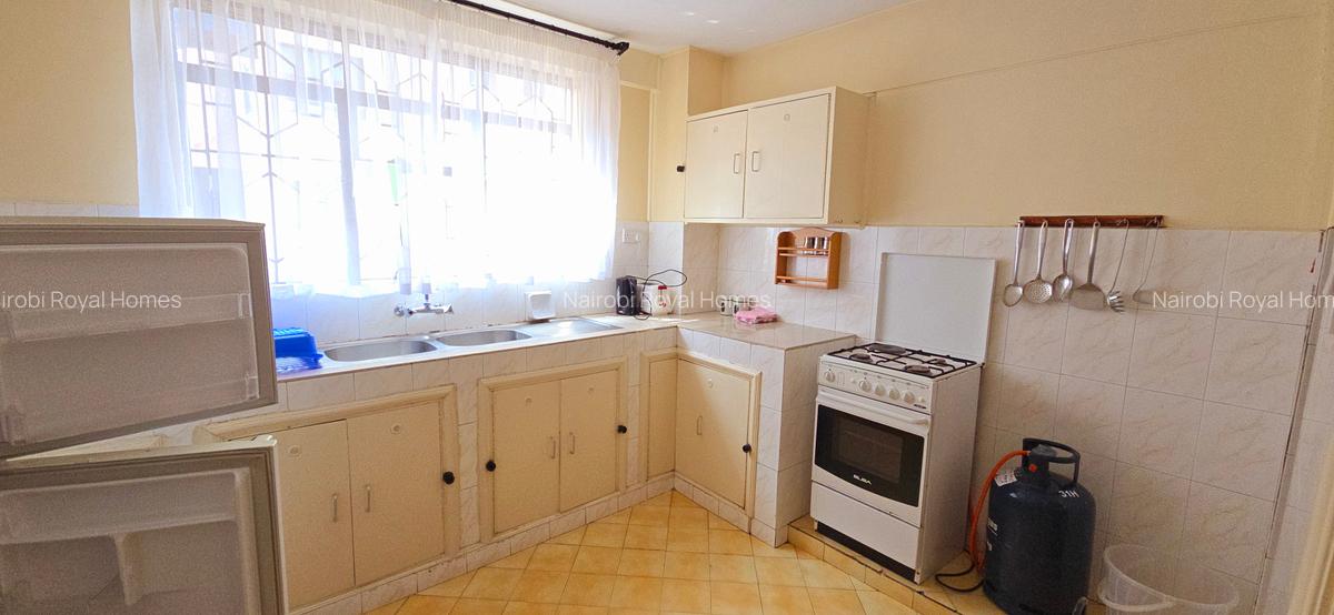 3 Bed Apartment with En Suite at Rhapta Road - 17