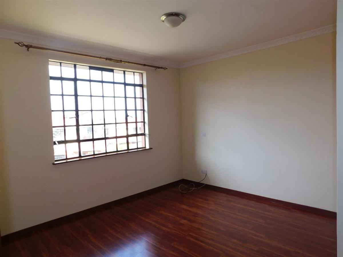 4 Bed House with En Suite at Fourways Junction Estate - 10