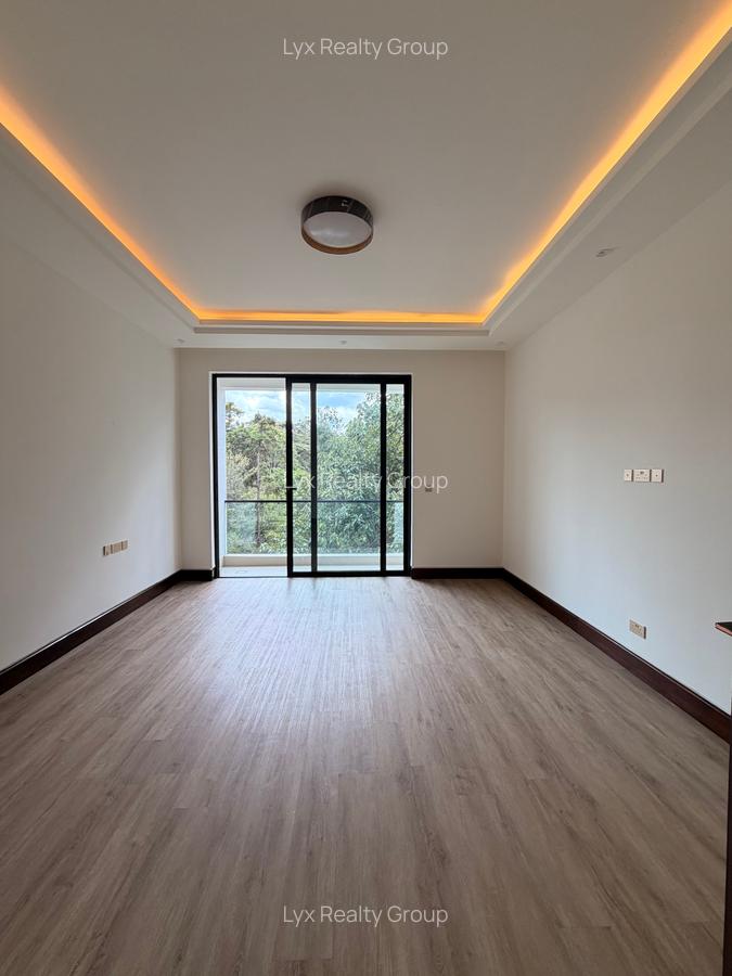 6 Bed Villa with En Suite in Kitisuru - 11