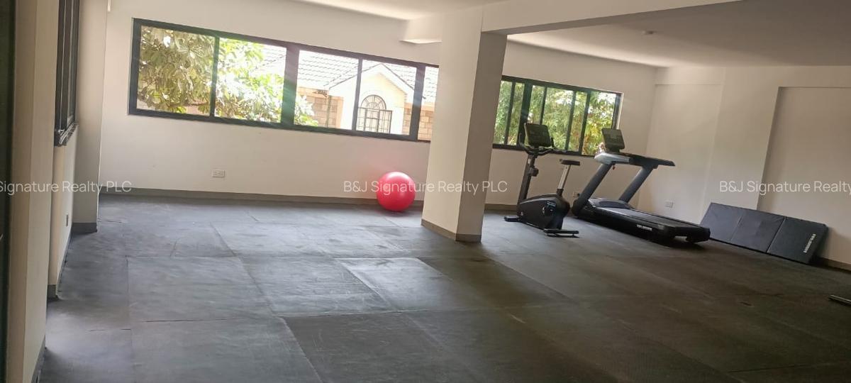 3 Bed Apartment with En Suite in Lavington - 12