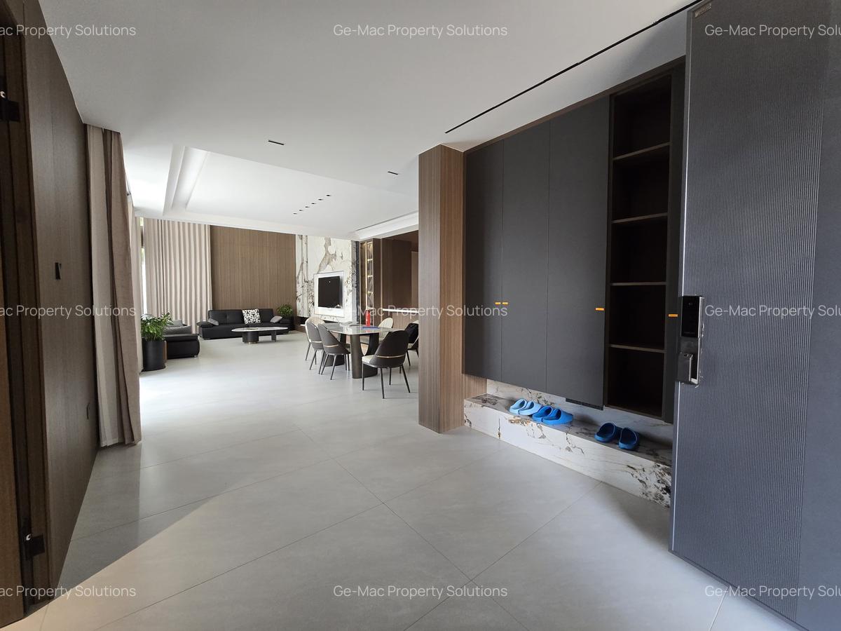 5 Bed Villa with En Suite in Lavington - 8