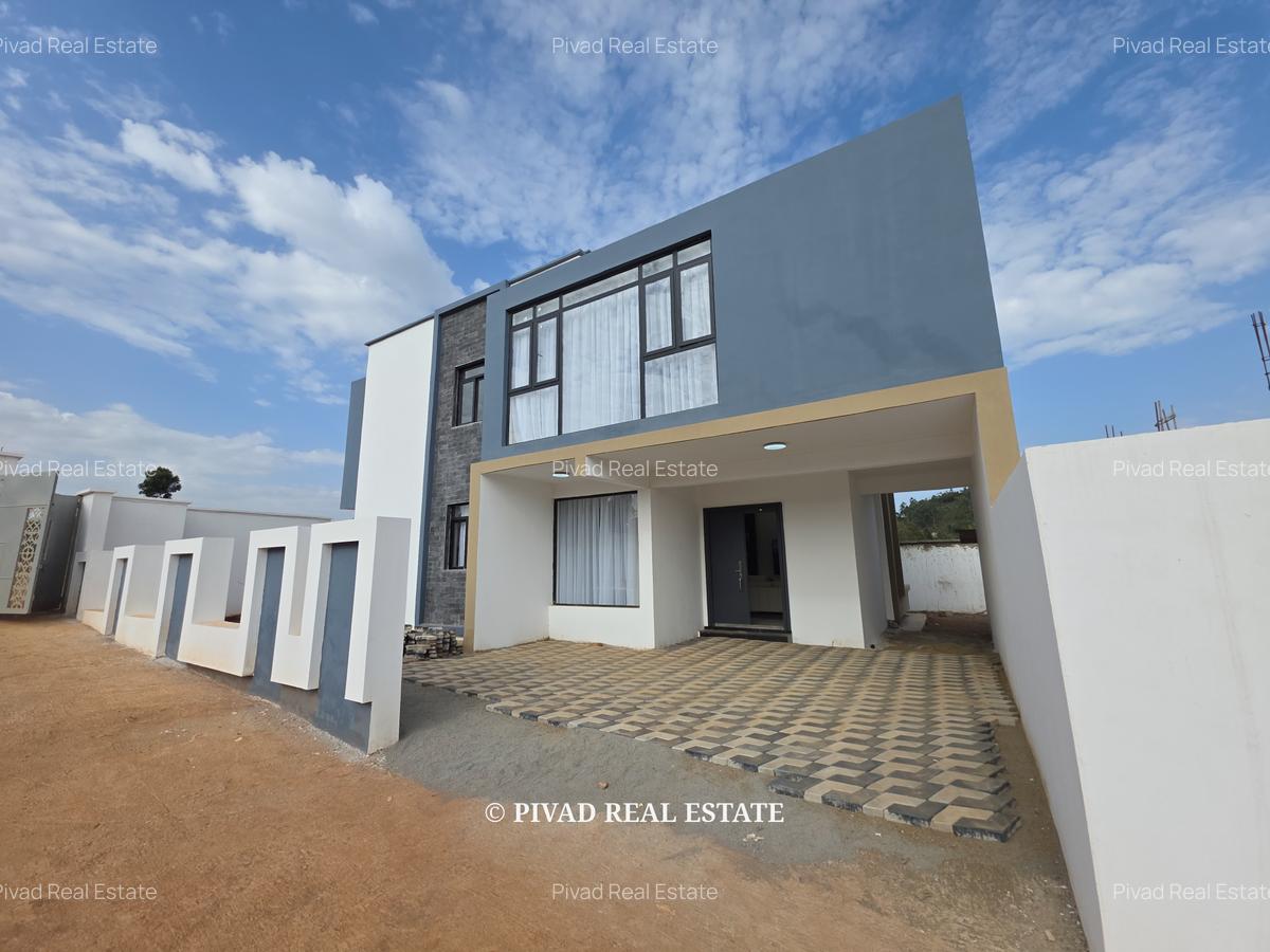 4 Bed Townhouse with Swimming Pool in Kikuyu Town - 19