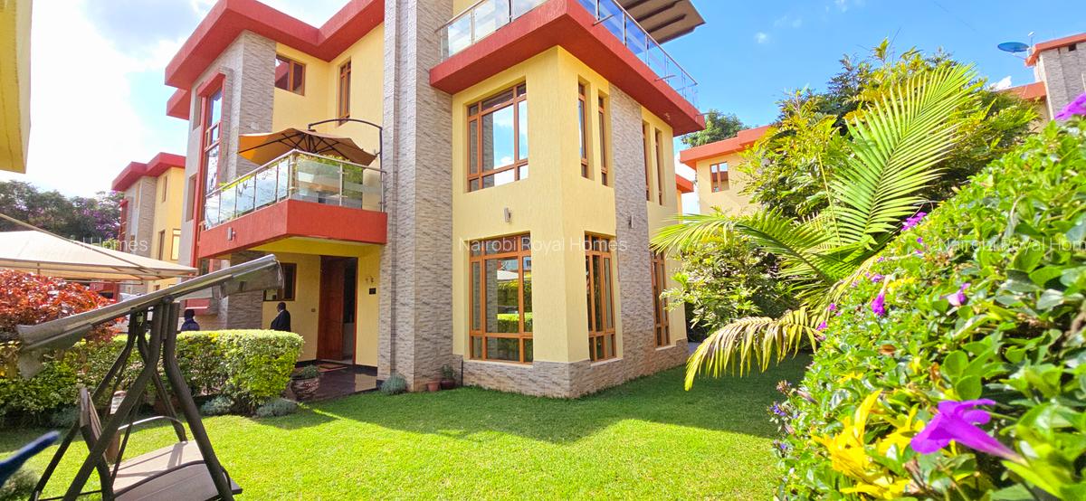 5 Bed Townhouse with En Suite at Convent Drive - 2