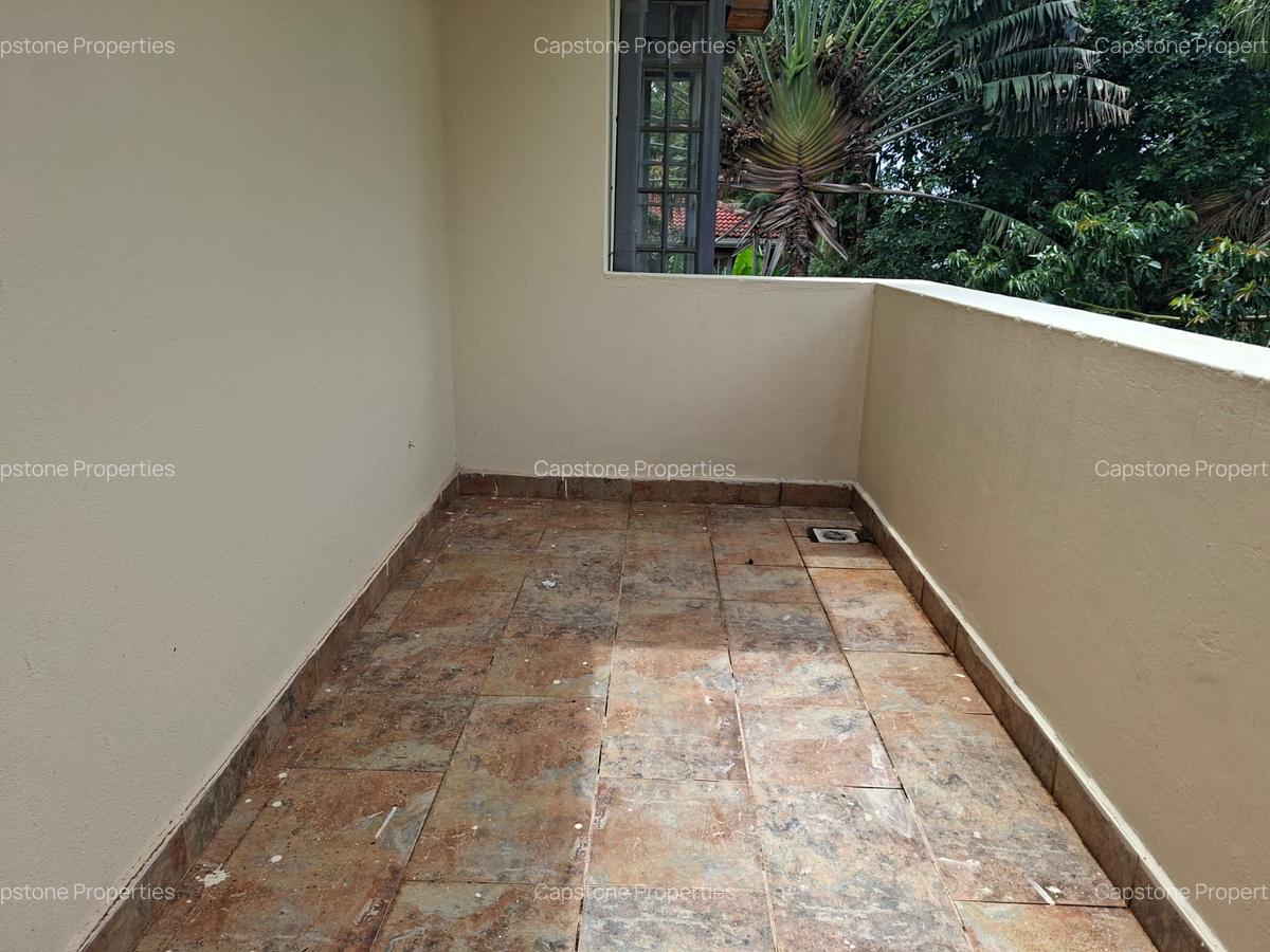 5 Bed House with En Suite in Runda - 19