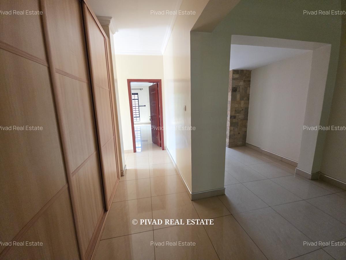 4 Bed Townhouse with Garden in Kiambu Road - 9