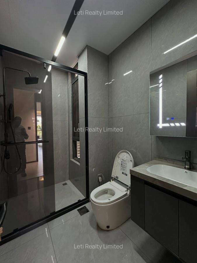 5 Bed Villa with En Suite in Lavington - 13