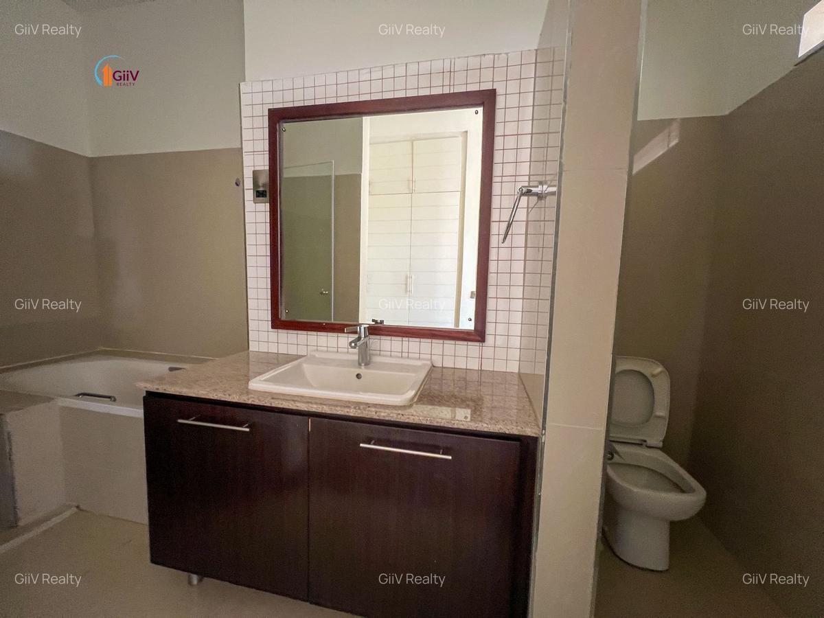 3 Bed Apartment with En Suite in Westlands Area - 12