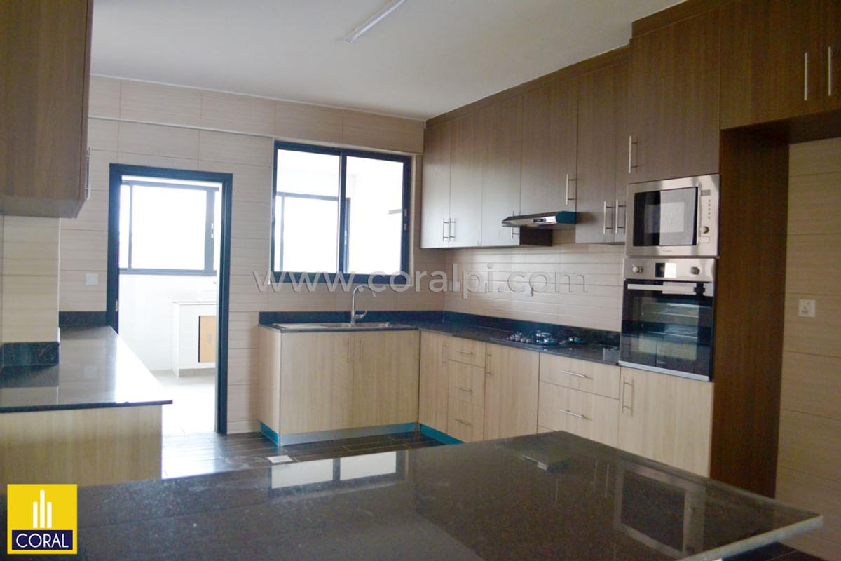 4 Bed Apartment with Gym in General Mathenge - 8