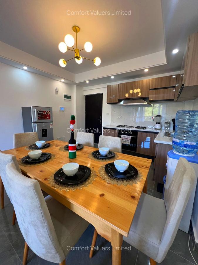 Serviced 2 Bed Apartment with En Suite at Riverside Drive - 11