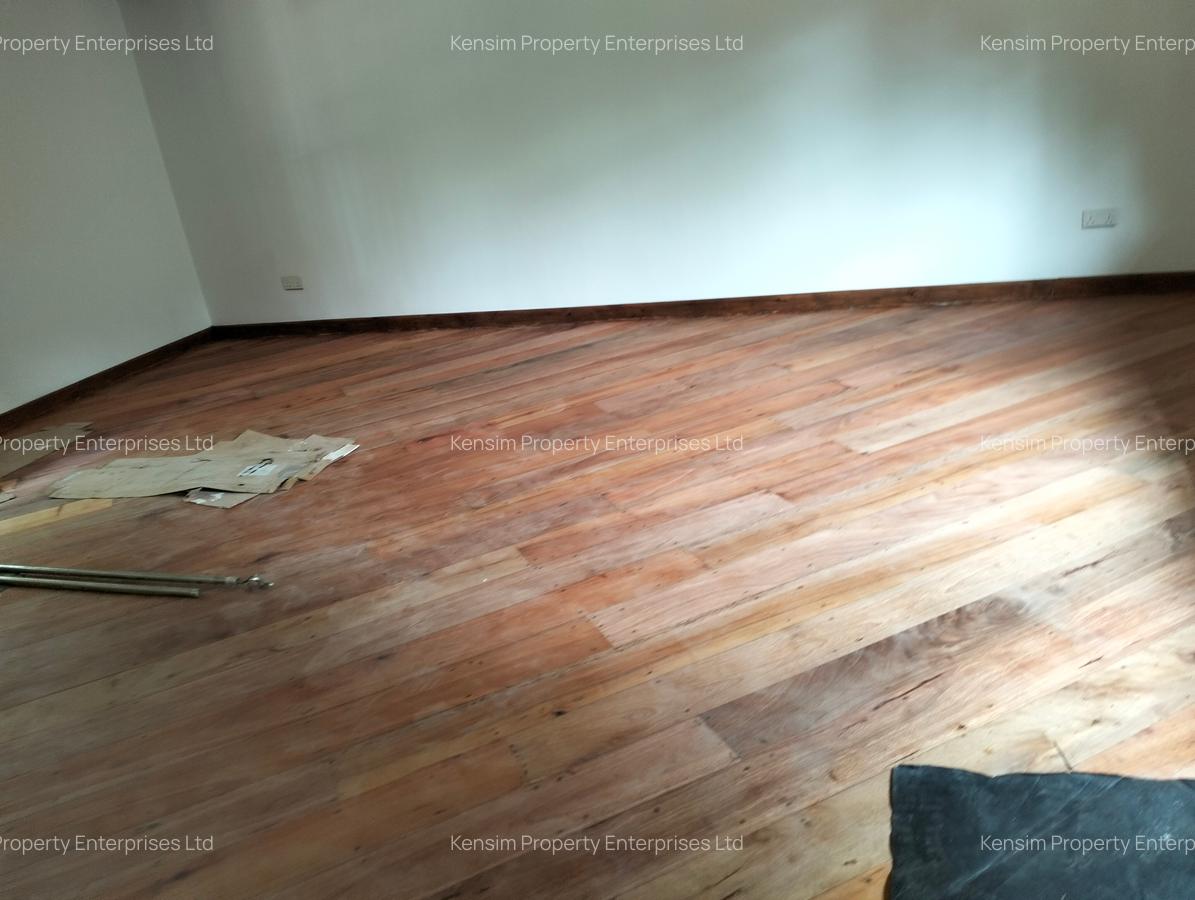 5 Bed House with En Suite in Kitisuru - 18