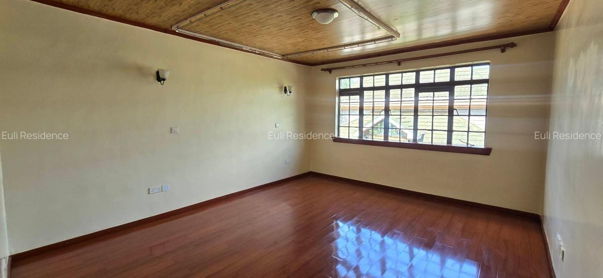 6 Bed Townhouse with En Suite at Ruaka Rd - 11