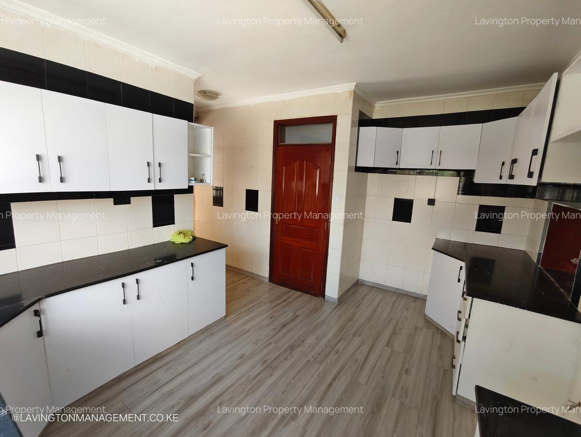 4 Bed Townhouse with En Suite at Lavington Green - 7
