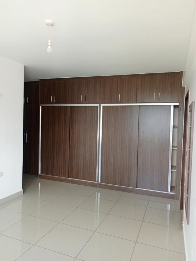 4 Bed Apartment with En Suite in General Mathenge - 6