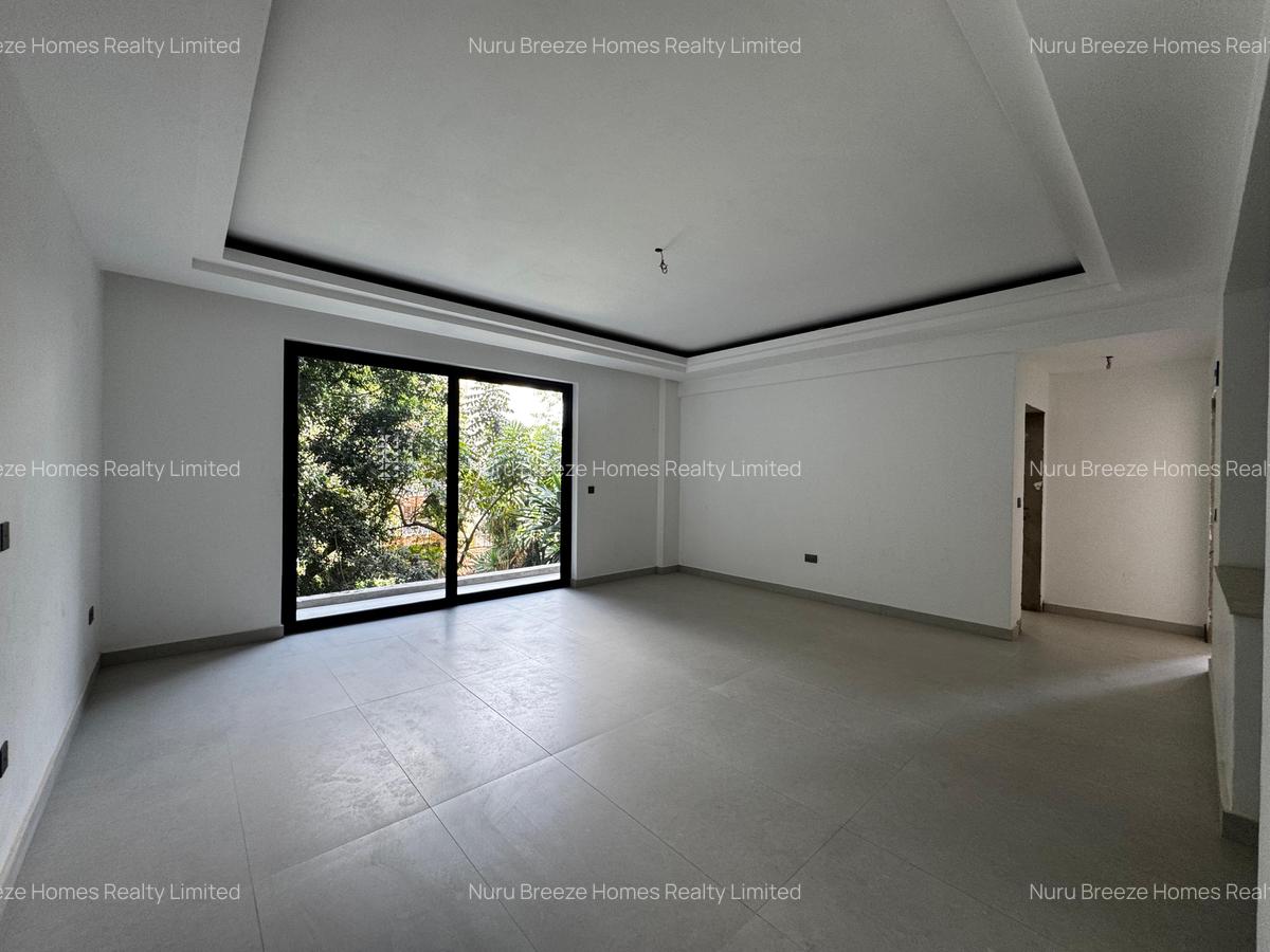 3 Bed Apartment with En Suite in Brookside - 11