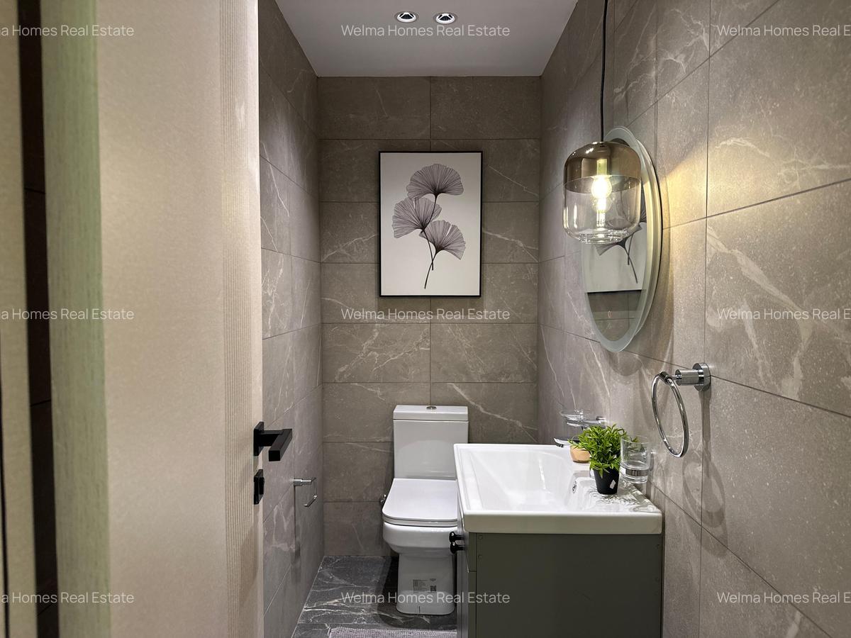 2 Bed Apartment with En Suite in Lavington - 11