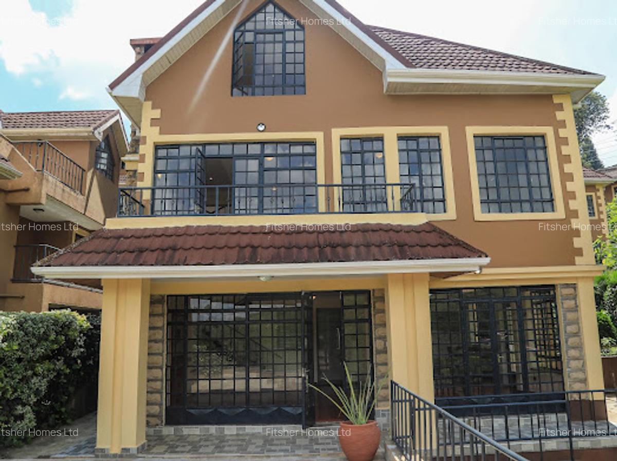 4 Bed Villa with En Suite in Redhill - 2