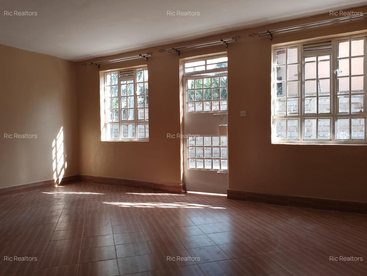 2 Bed House with Garden at Fairacres - 4