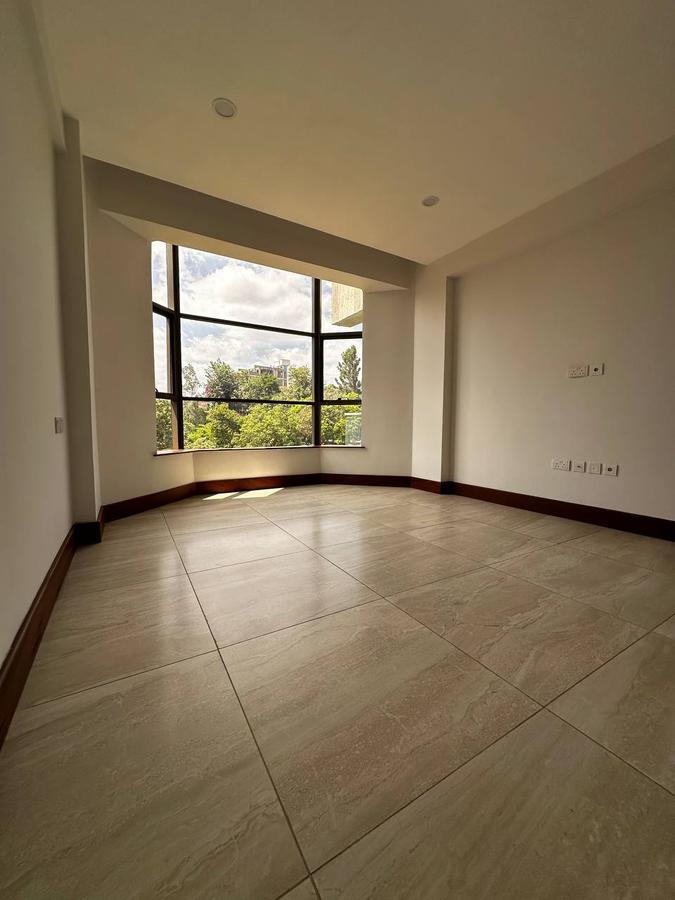 3 Bed Apartment with En Suite in Westlands Area - 5