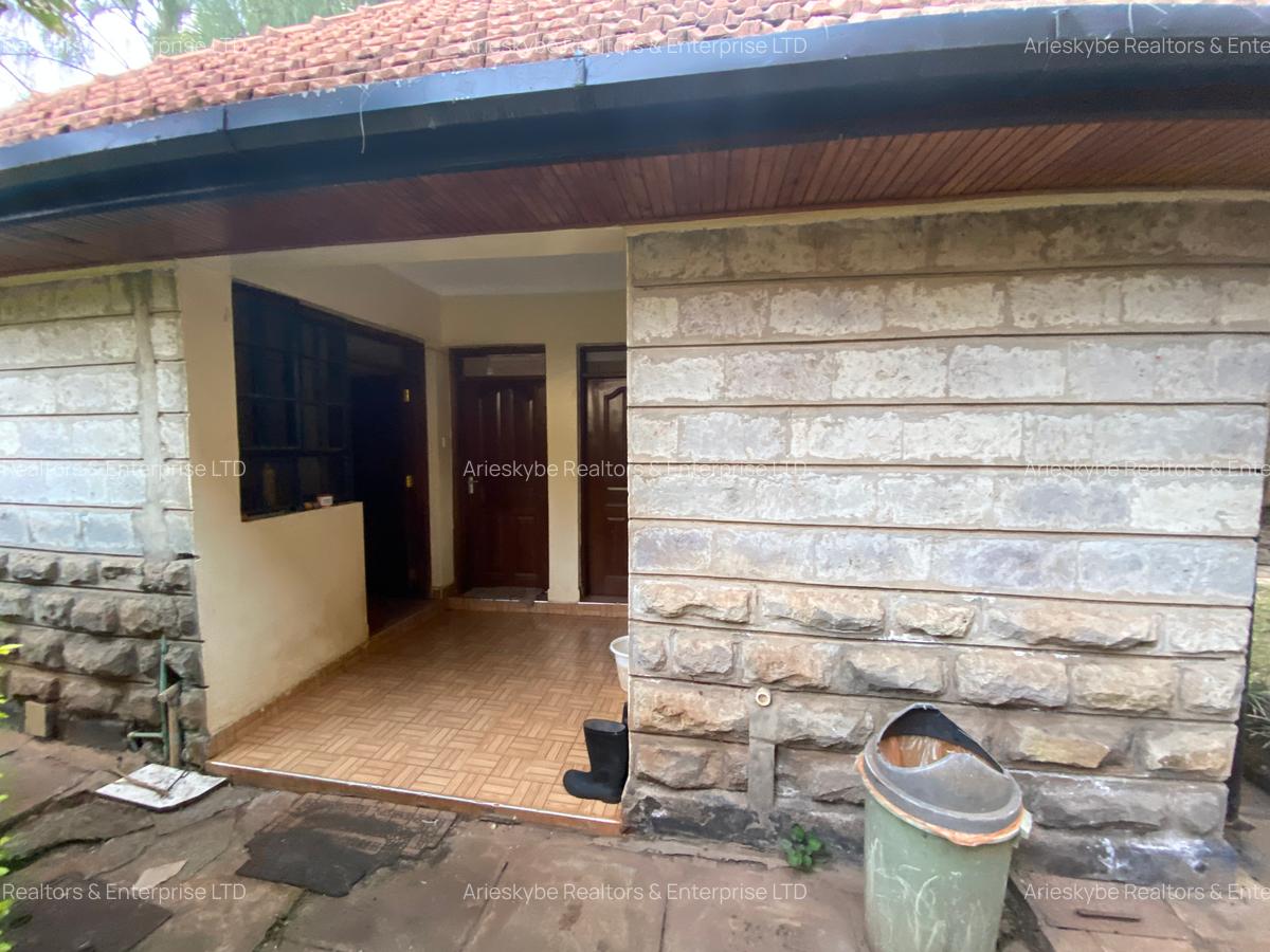 5 Bed Villa with En Suite in Runda - 15