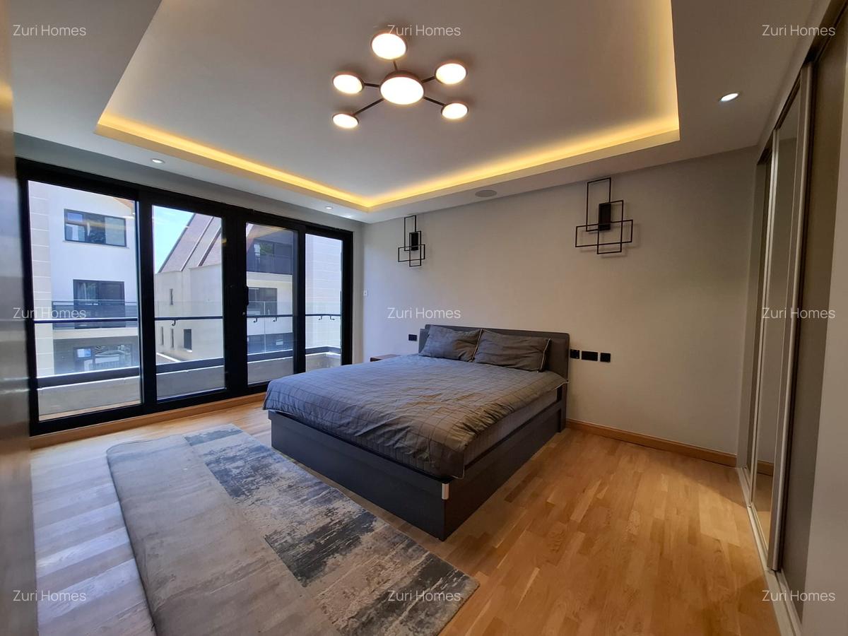 4 Bed Townhouse with En Suite in Lavington - 9