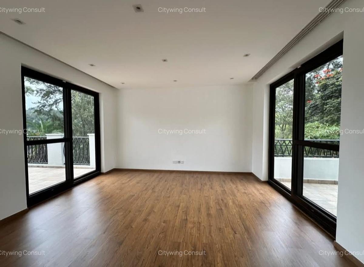 5 Bed Townhouse with En Suite at Peponi Road - 18