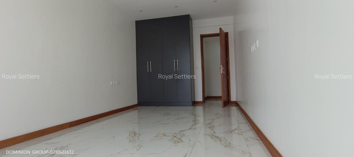 4 Bed Apartment with En Suite at Lantana Road - 18