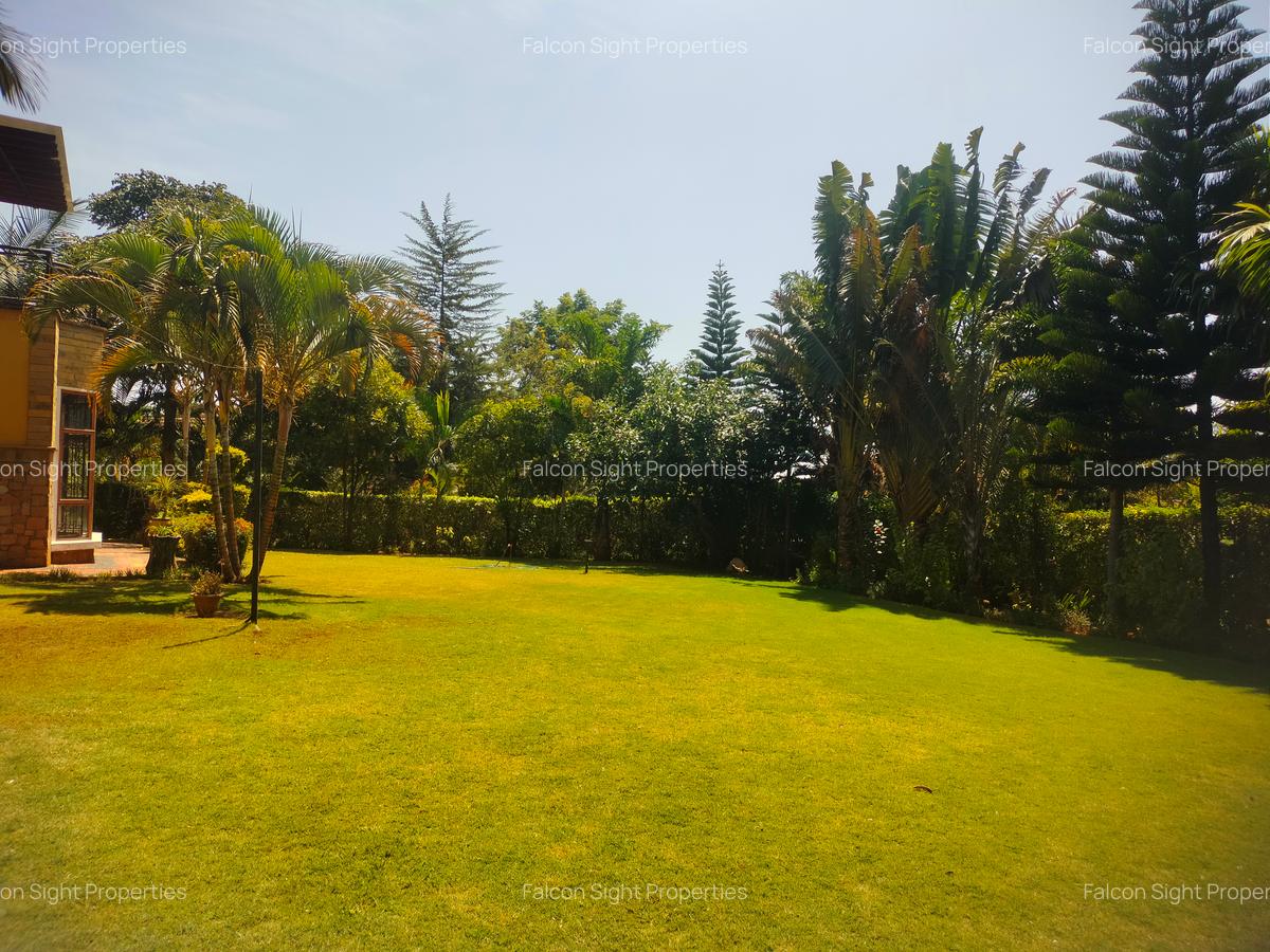 5 Bed Townhouse with En Suite at Few Minutes Drive To Gigiri - 5