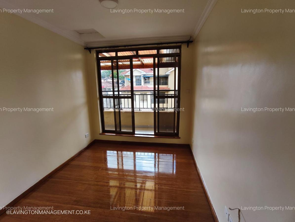 5 Bed Townhouse with En Suite at Lavington Green - 13