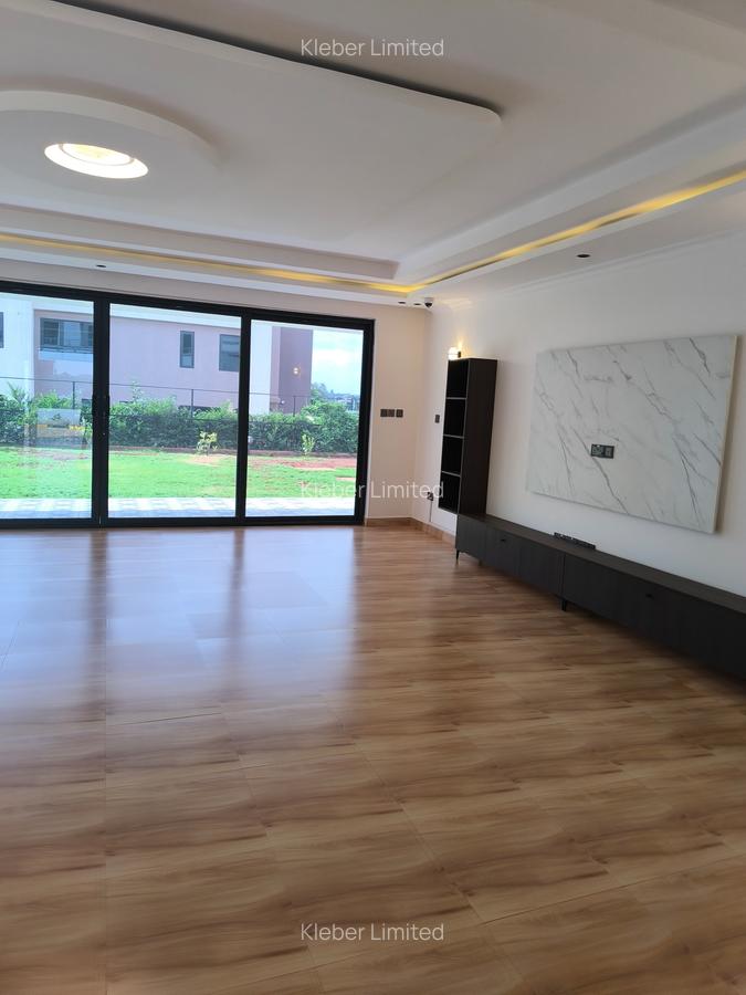 5 Bed House with En Suite at Kiambu - 5