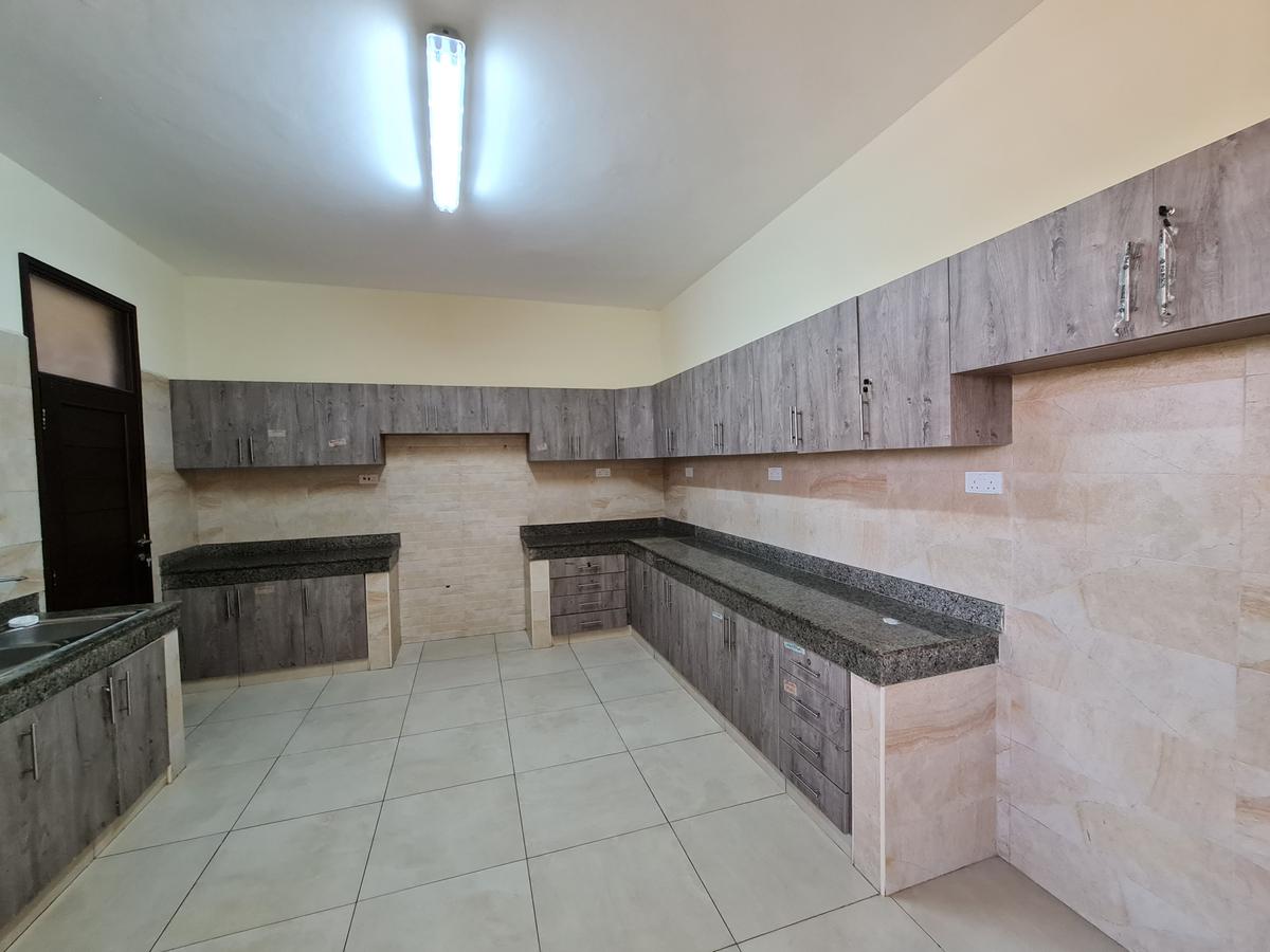 3 Bed Apartment with En Suite in Nyali Area - 8