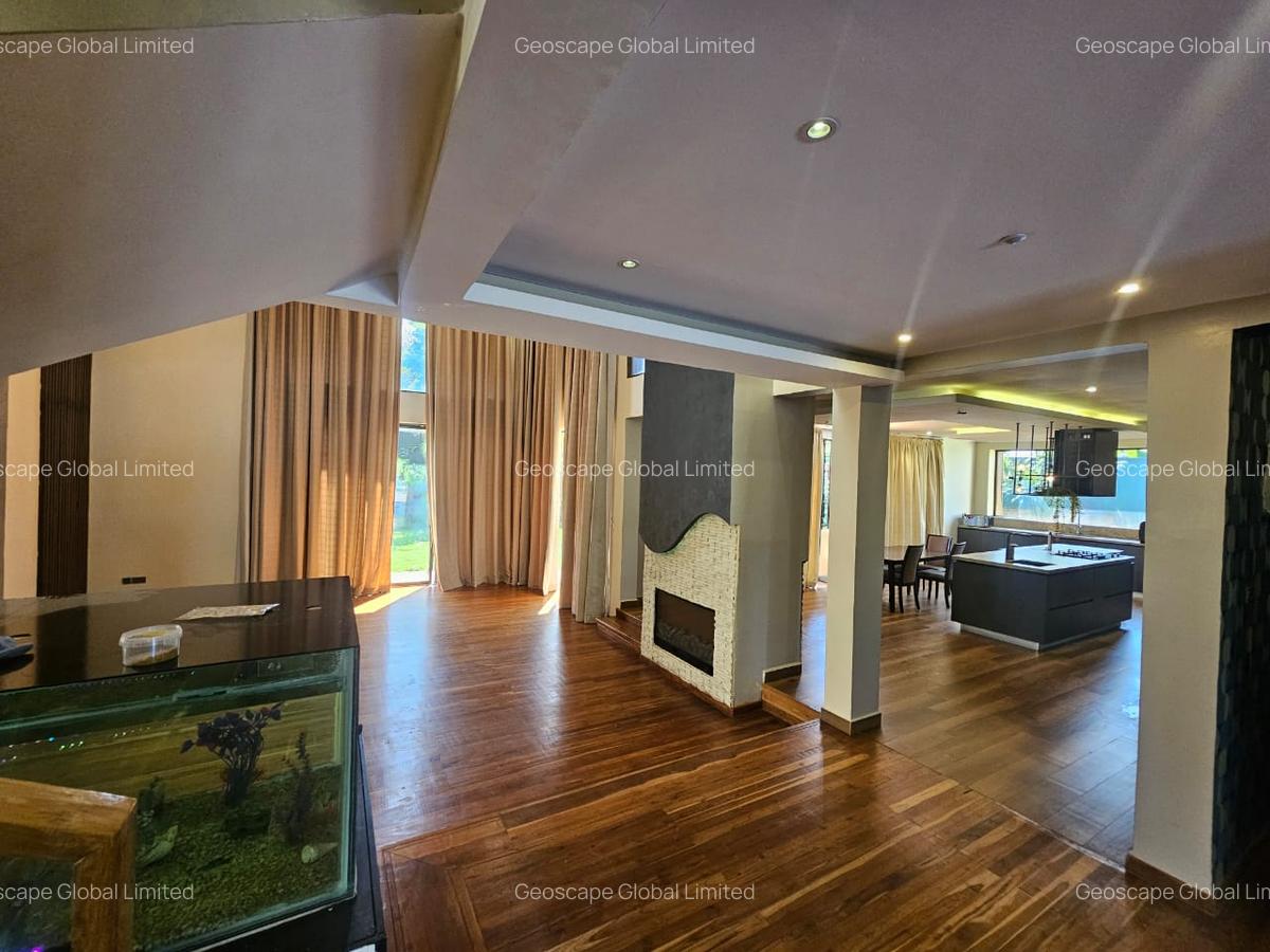 5 Bed House with En Suite in Runda - 4