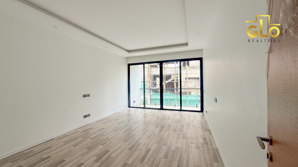 5 Bed Villa with En Suite in Lavington - 9