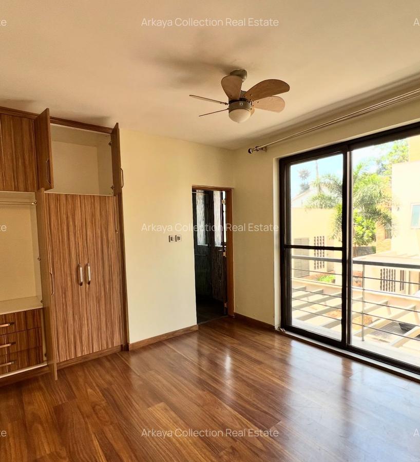 4 Bed Townhouse with En Suite in Kileleshwa - 4