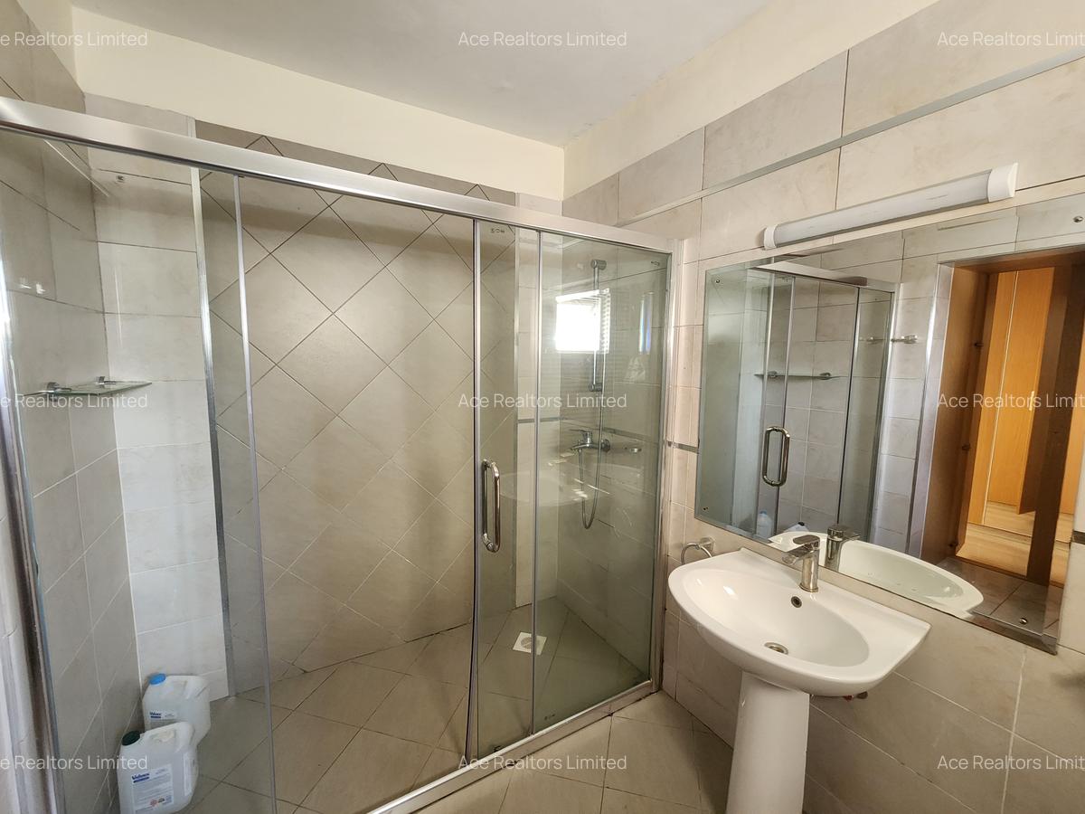 3 Bed Apartment with En Suite at Rhapta Road - 18