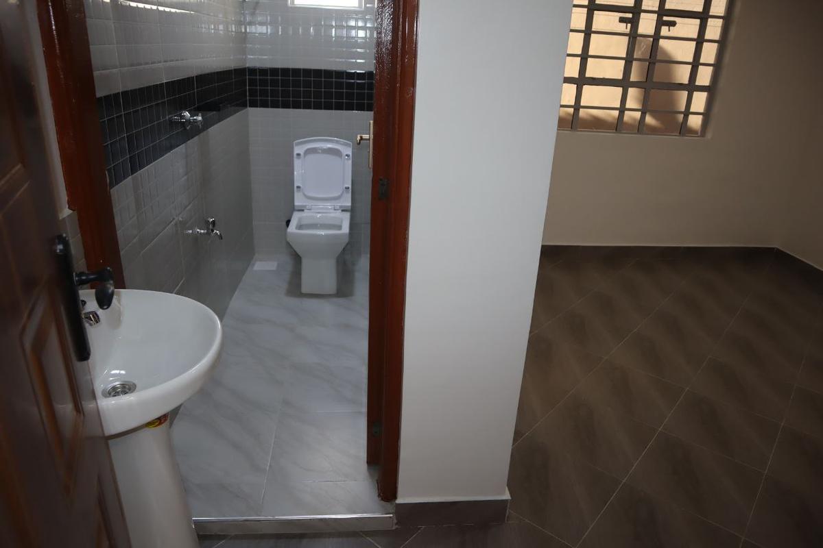 3 Bed House with En Suite at Matangi - 14