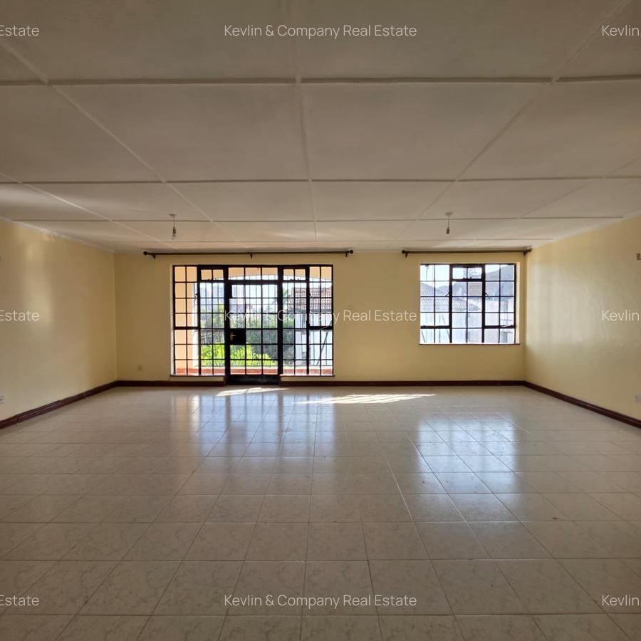 3 Bed Apartment with En Suite in Kilimani - 2