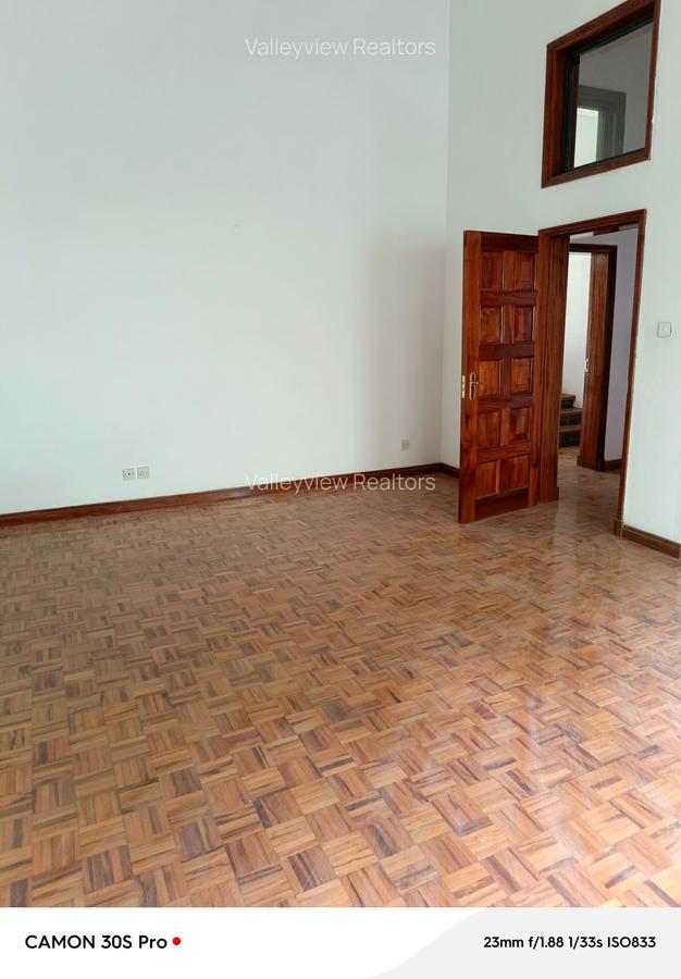 2 Bed Villa with En Suite at Kileleshwa - 18