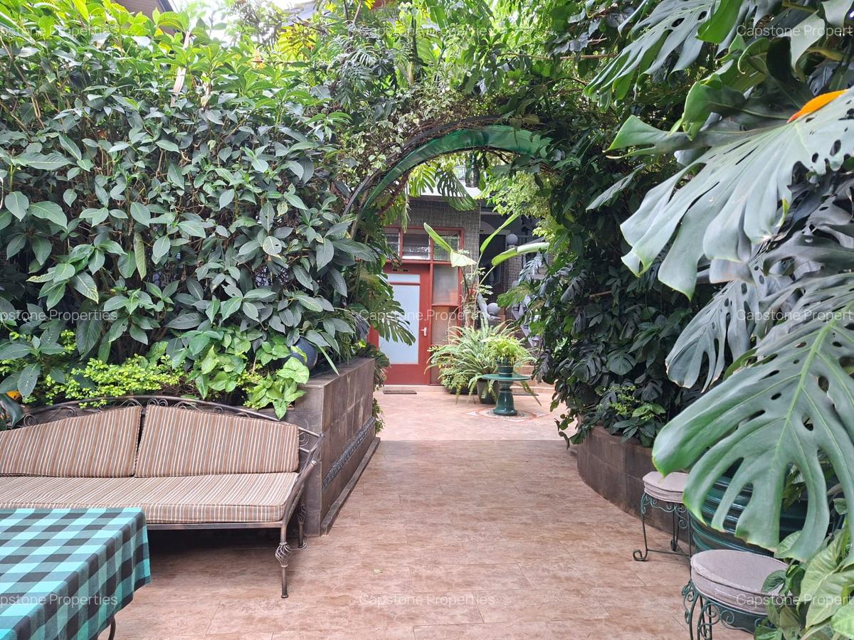 1 Bed Apartment with En Suite at Runda - 3