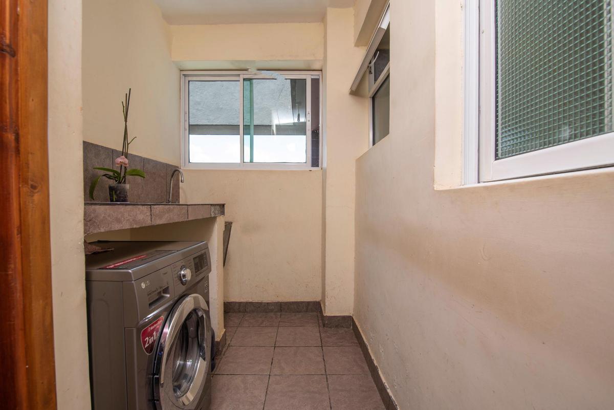 3 Bed Apartment with En Suite in Kileleshwa - 18