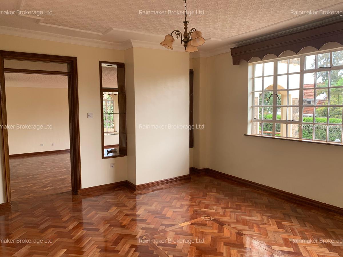 5 Bed House with En Suite at Baobab - 4