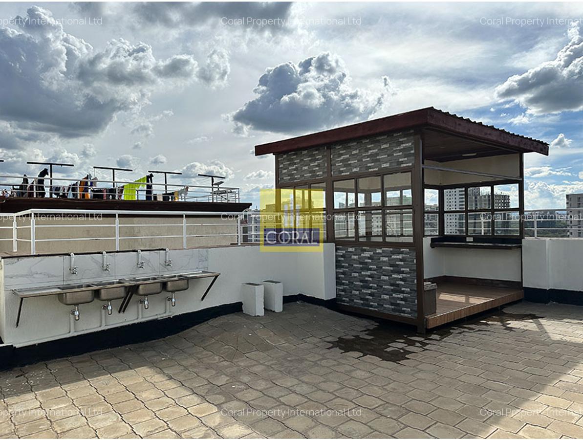 4 Bed Apartment with Swimming Pool in Parklands - 20