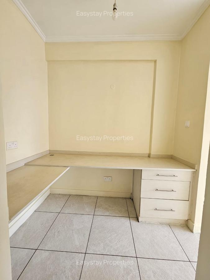 Serviced 1 Bed Apartment with En Suite in Lavington - 4