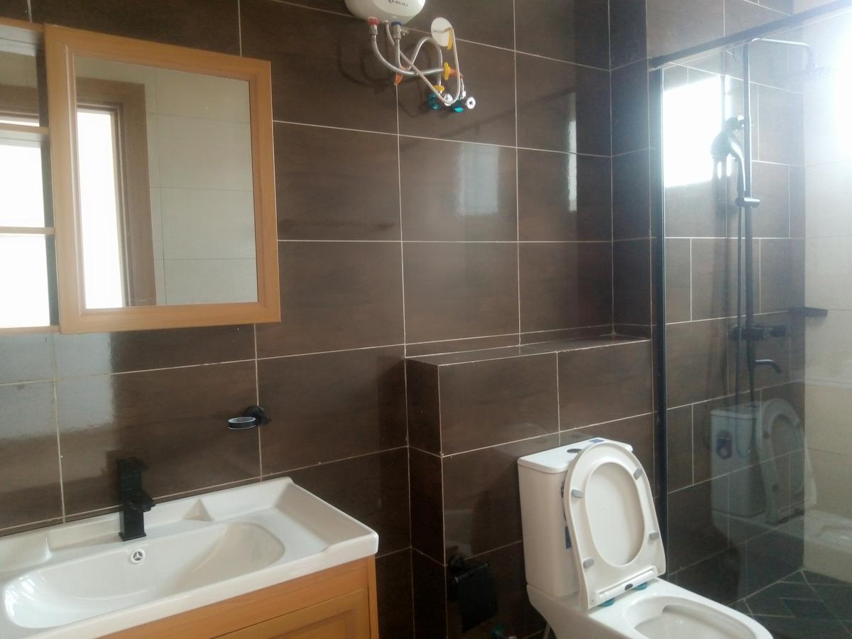 2 Bed Apartment with En Suite in Westlands Area - 5