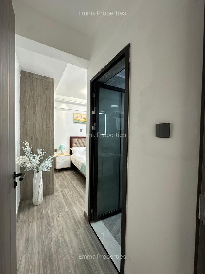 Serviced 2 Bed Apartment with En Suite at Riverside - 10