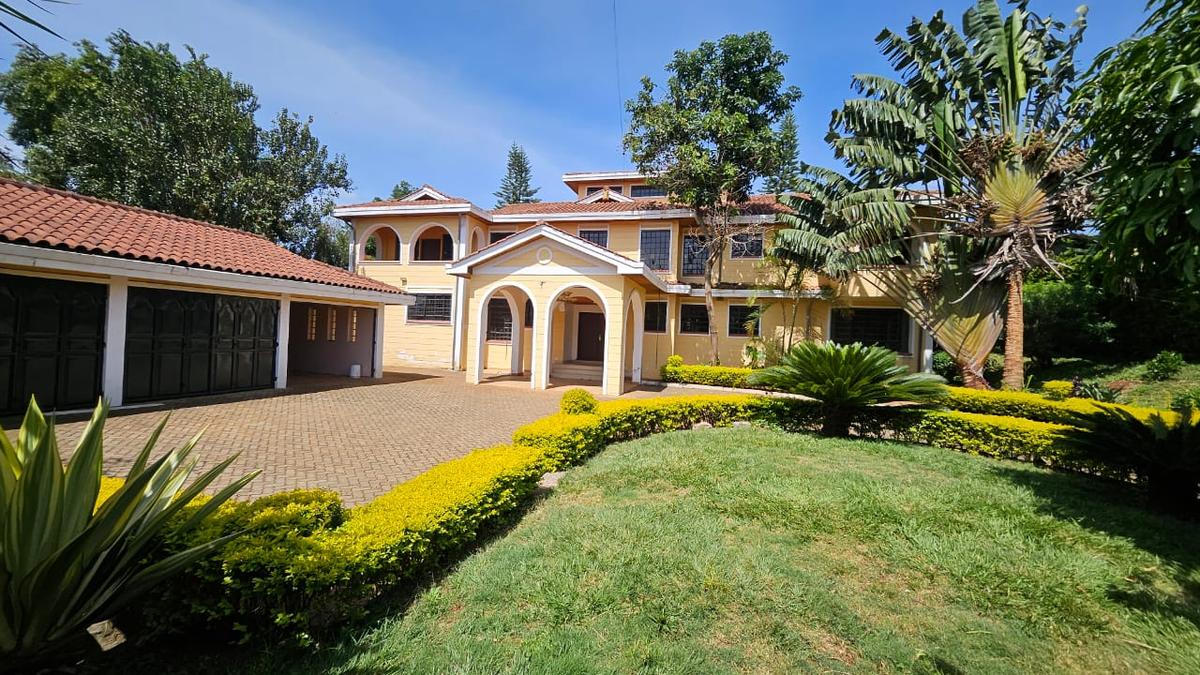 5 Bed House with En Suite at Old Runda - 9