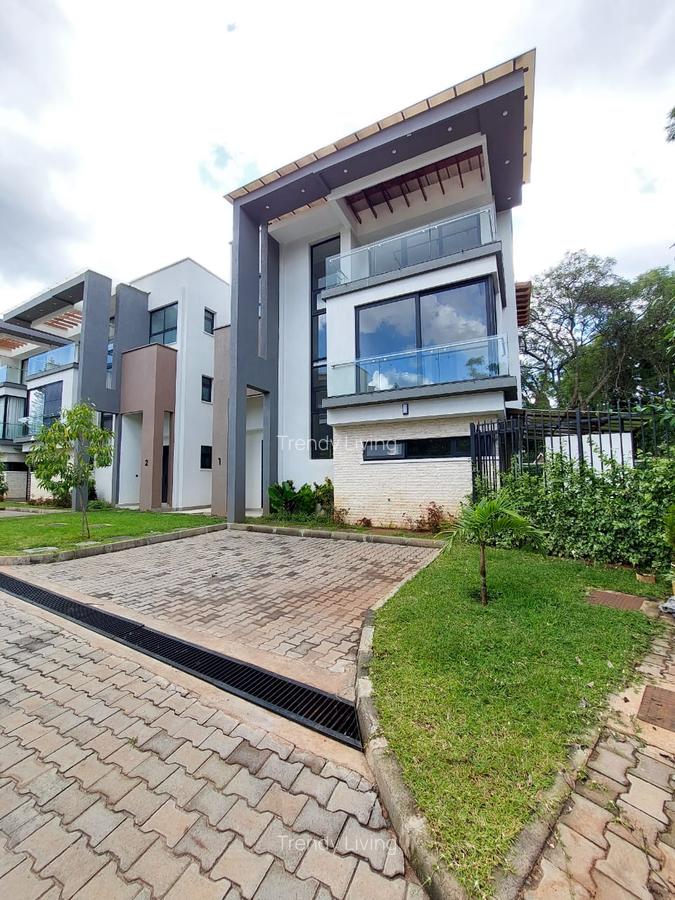 4 Bed Townhouse with En Suite in Lavington - 2